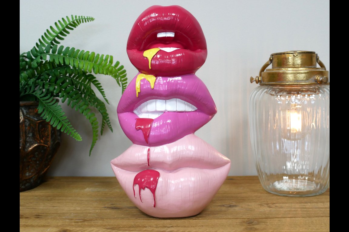 Three Mouth Totem