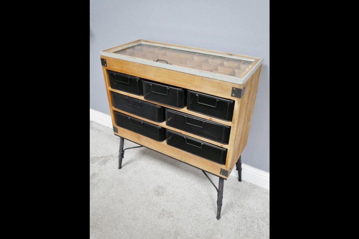 Retro Cabinet