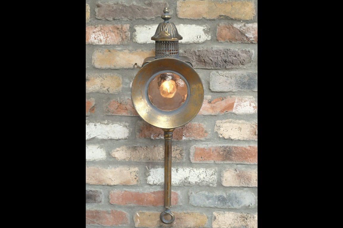 Lantern Wall Light