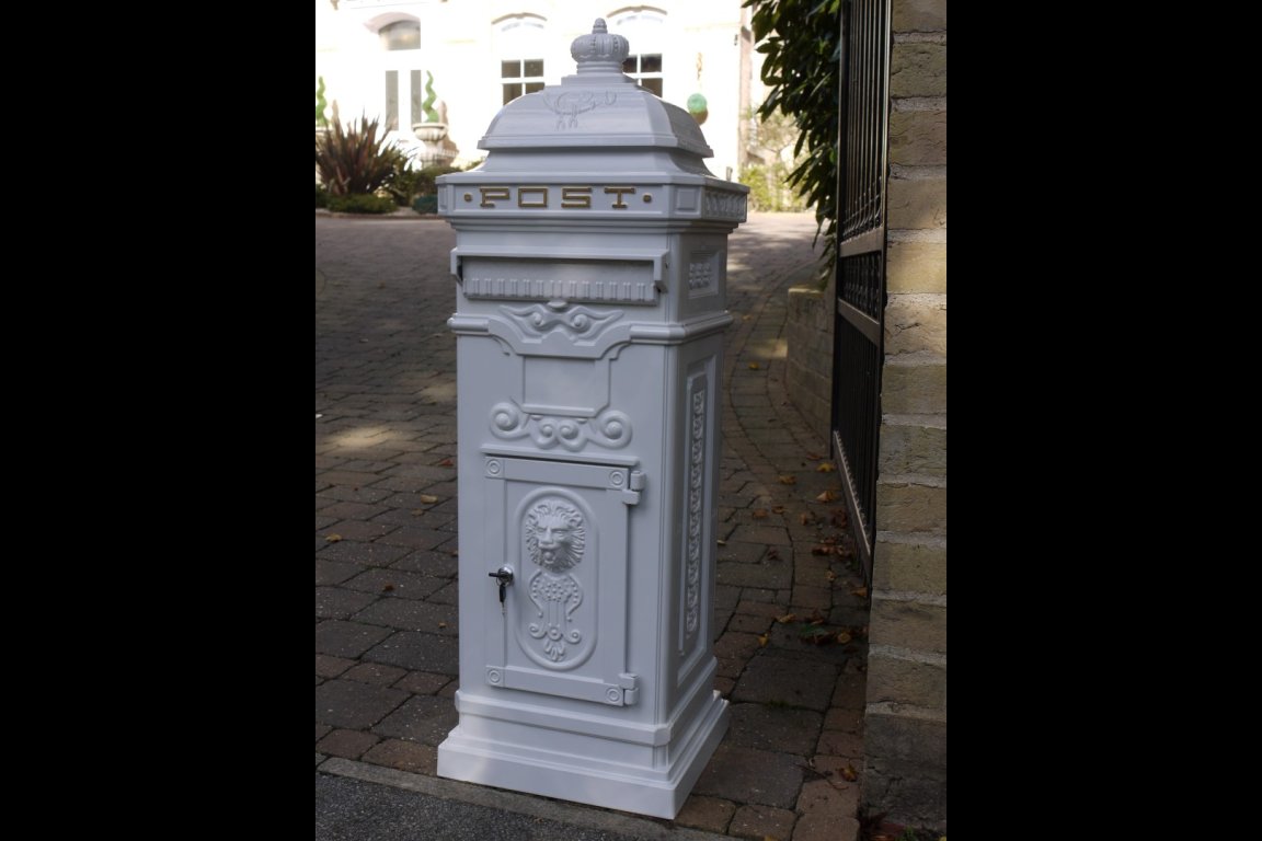 Aluminium Mail Box White