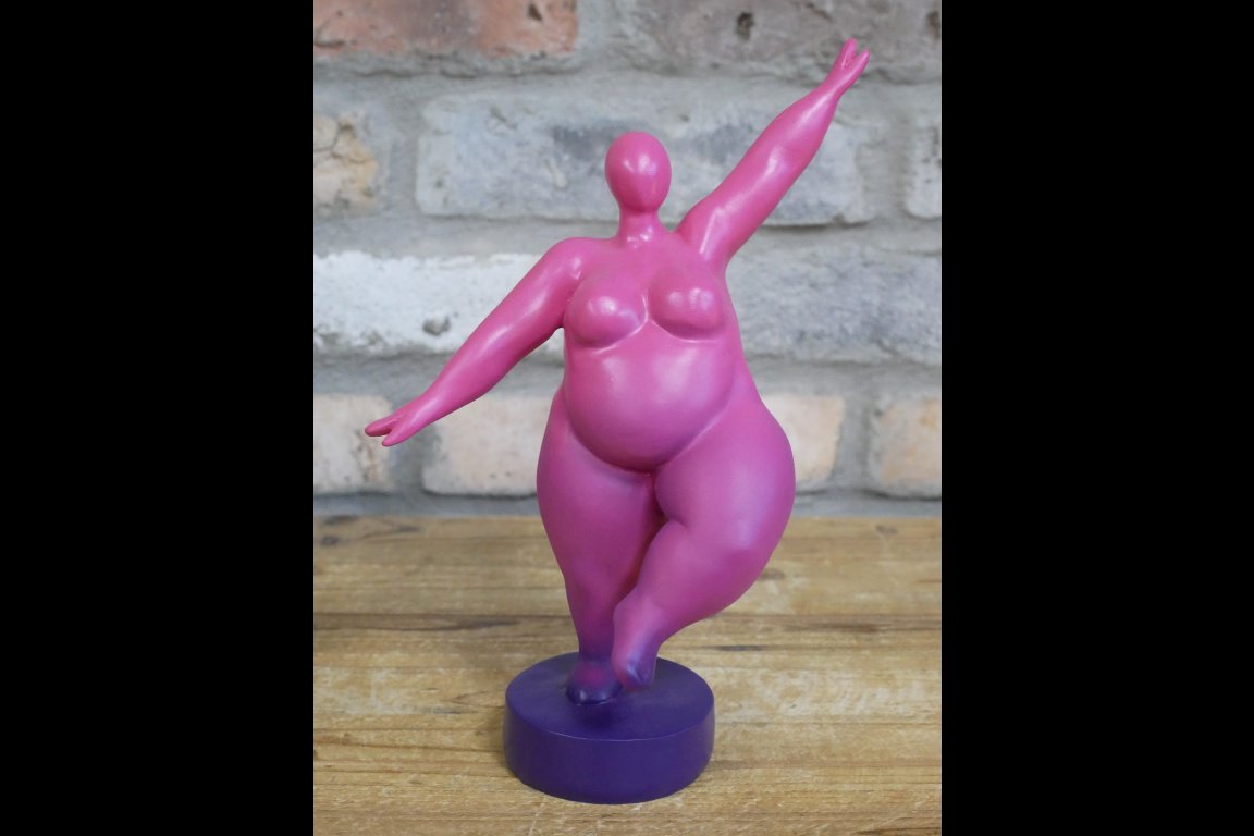Dancing Lady