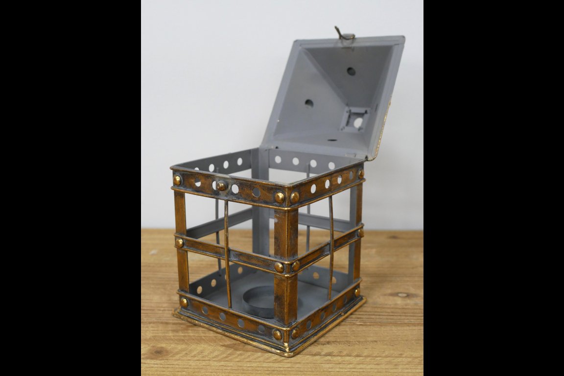 Candle Holder