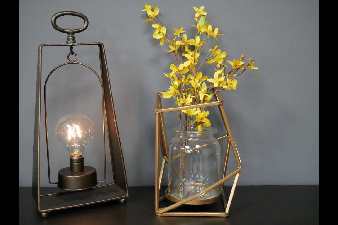 Flower Holder/Vase