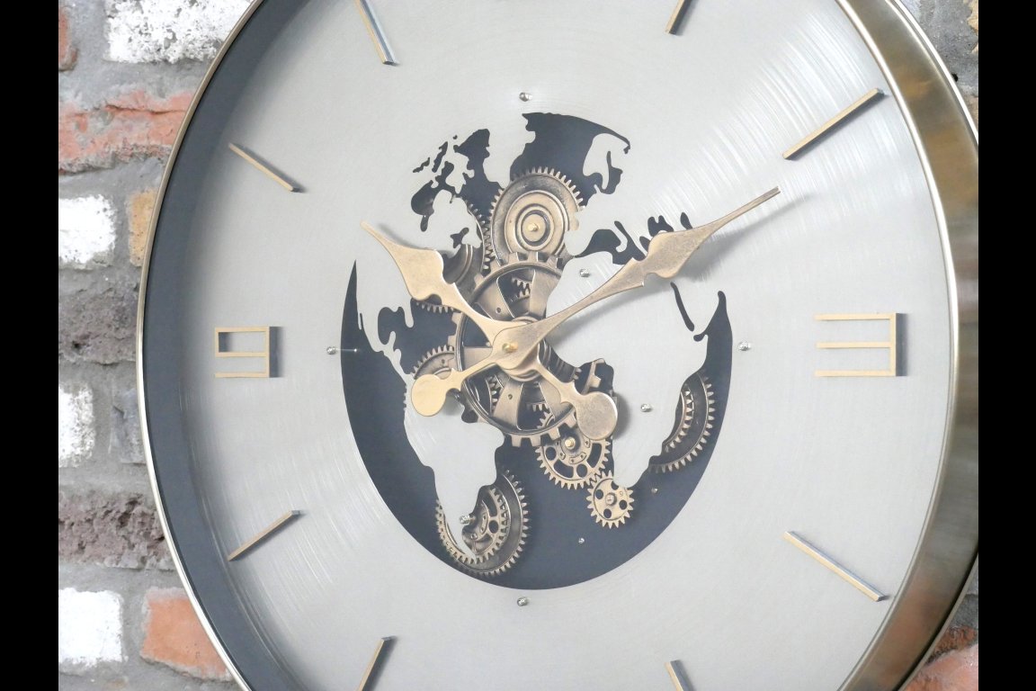 Clock With Cogs