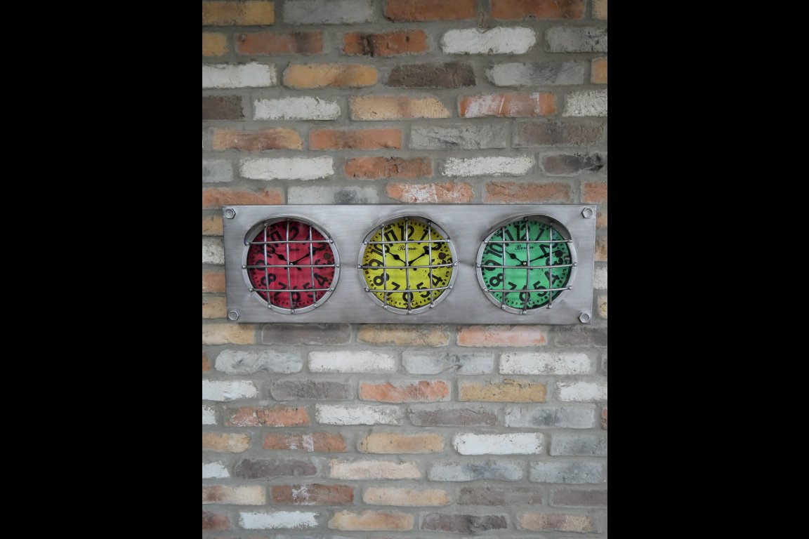Traffic Light Clock