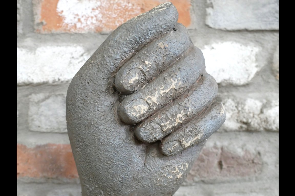 Hand