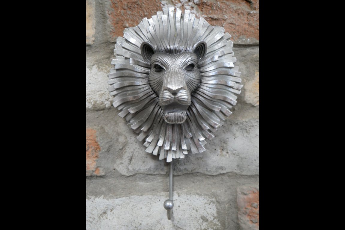 Lion Hook