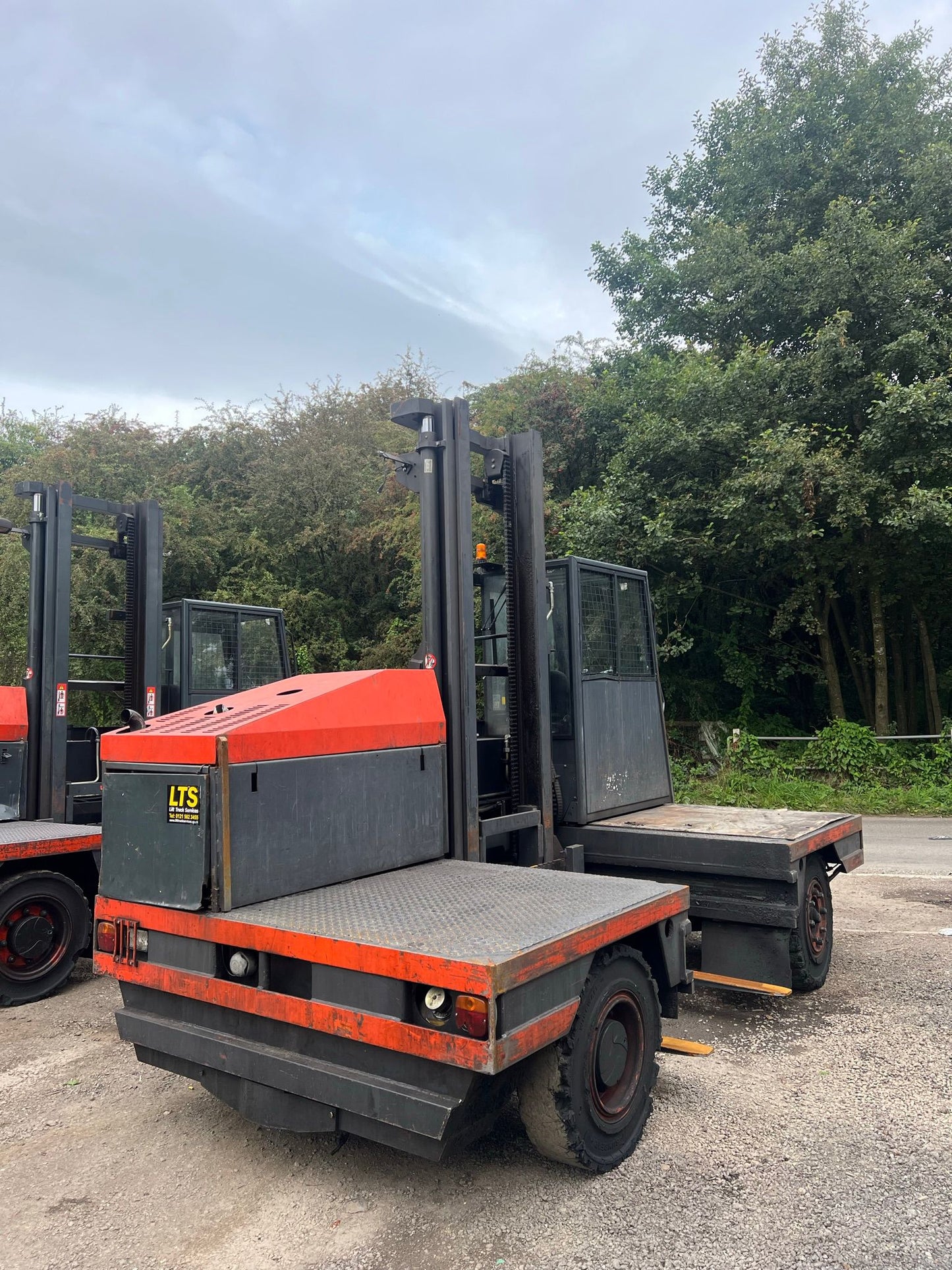 LINDI S40 SIDE LOADER FORKLIFT