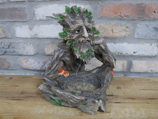 Treeman Birdfeeder
