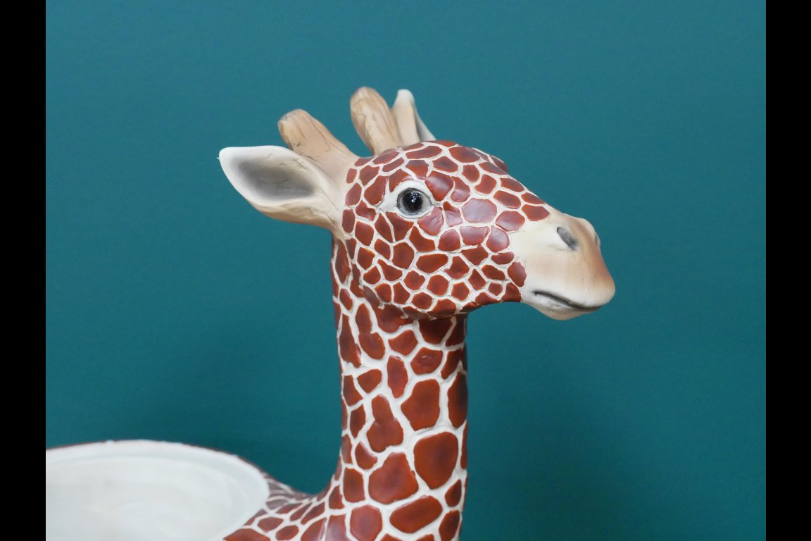 Giraffe Planter