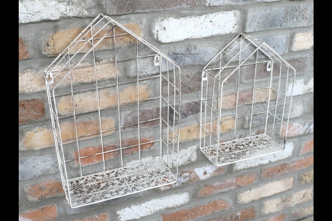 Set Of 2 Wall Planters
