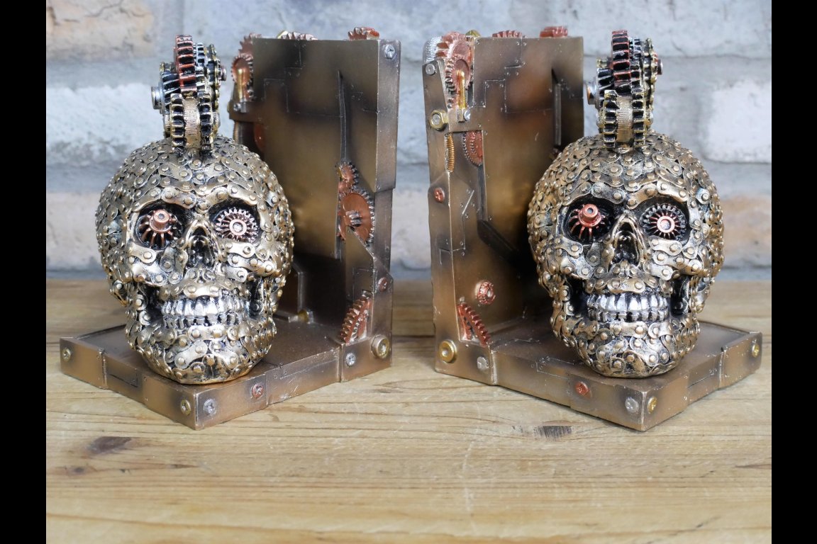 Steampunk Skull Bookends