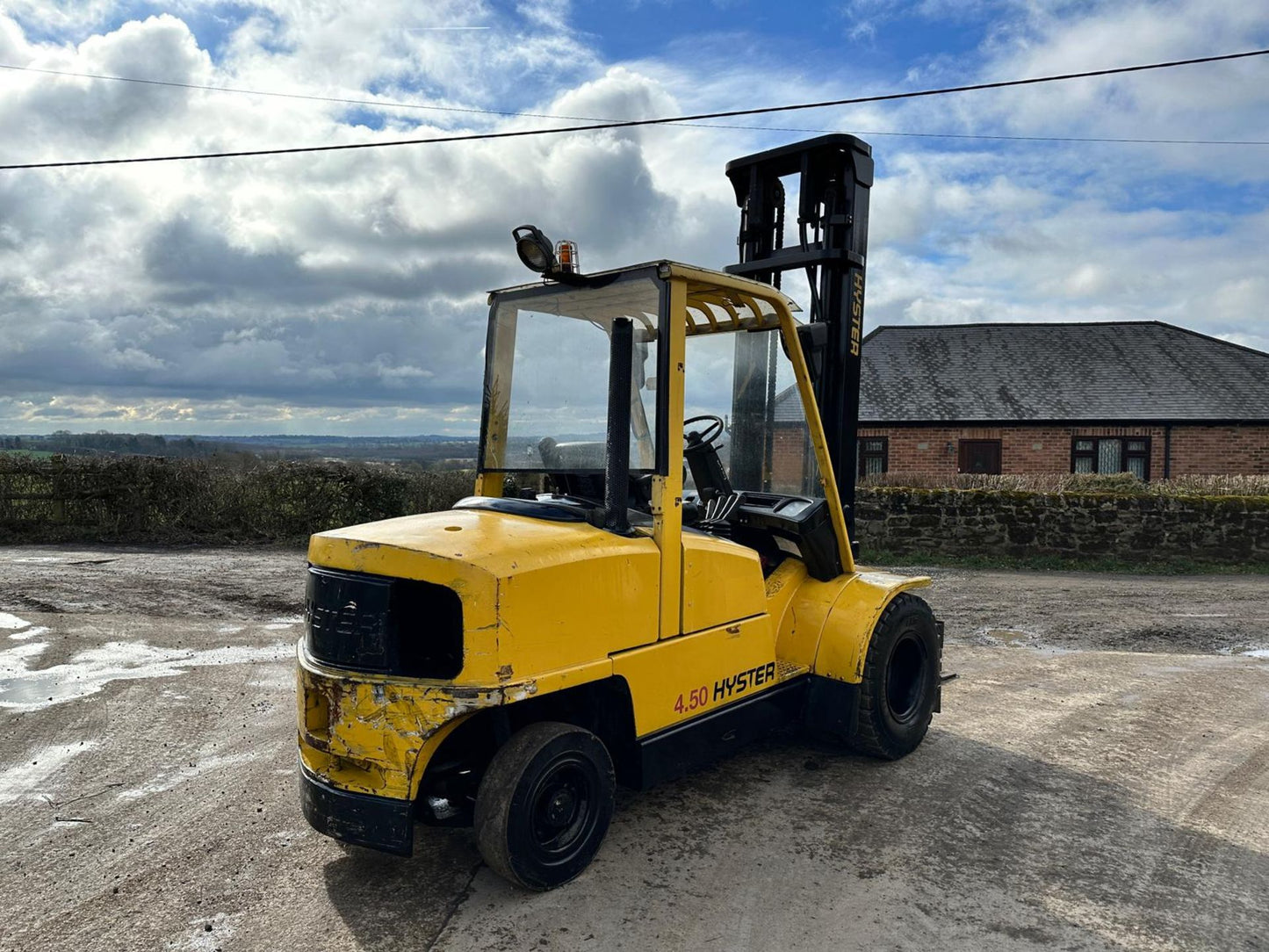 Hyster H4.50XM 4.5 Ton Twin Wheeled Diesel Forklift