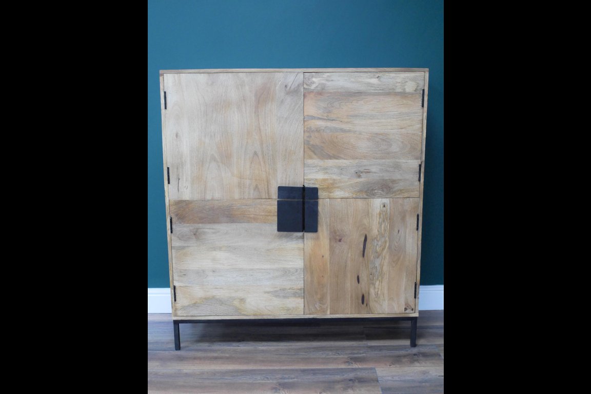 4 Door Cabinet