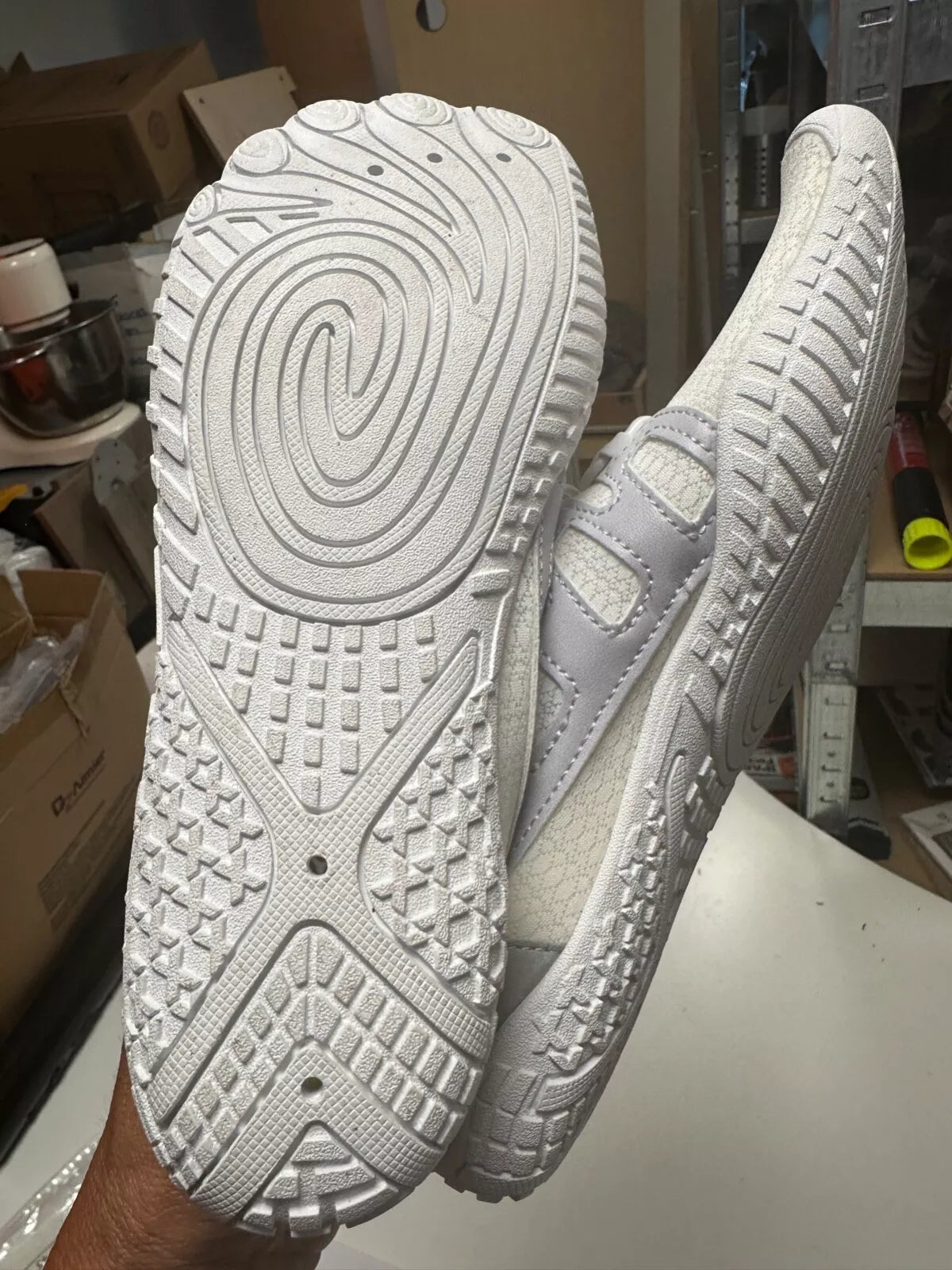 WHITE WATER SHOES QUICK DRY BAREFOOT BEACH SPORT SWIM SURF POOL NEW SIZE 6