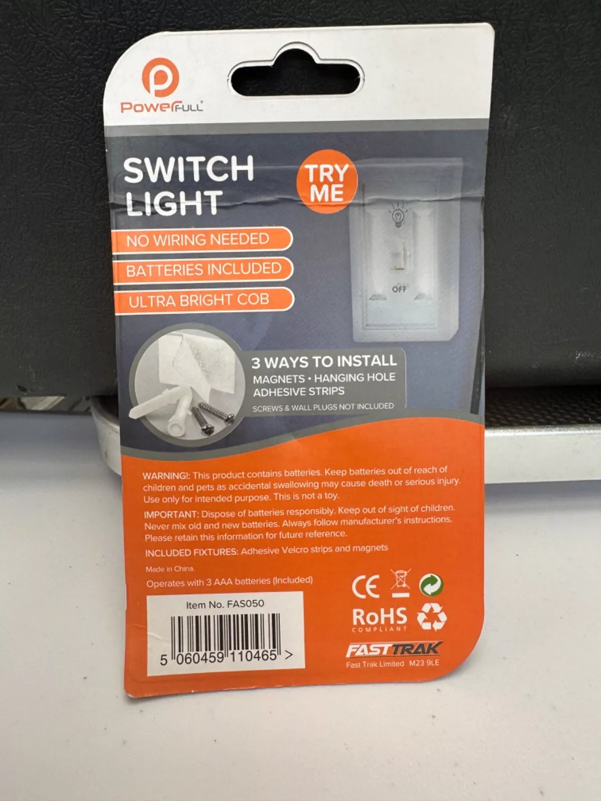 LED SWITCH LIGHT WHITE 3W BATTERY POWERED EASY TO USE 120 LUMEN LIGHT CORDLESS