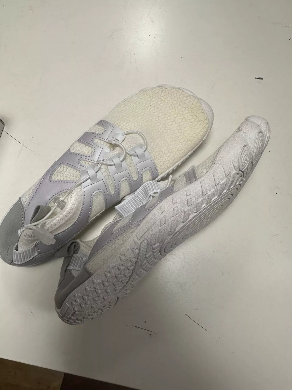 WHITE WATER SHOES QUICK DRY BAREFOOT BEACH SPORT SWIM SURF POOL NEW SIZE 6