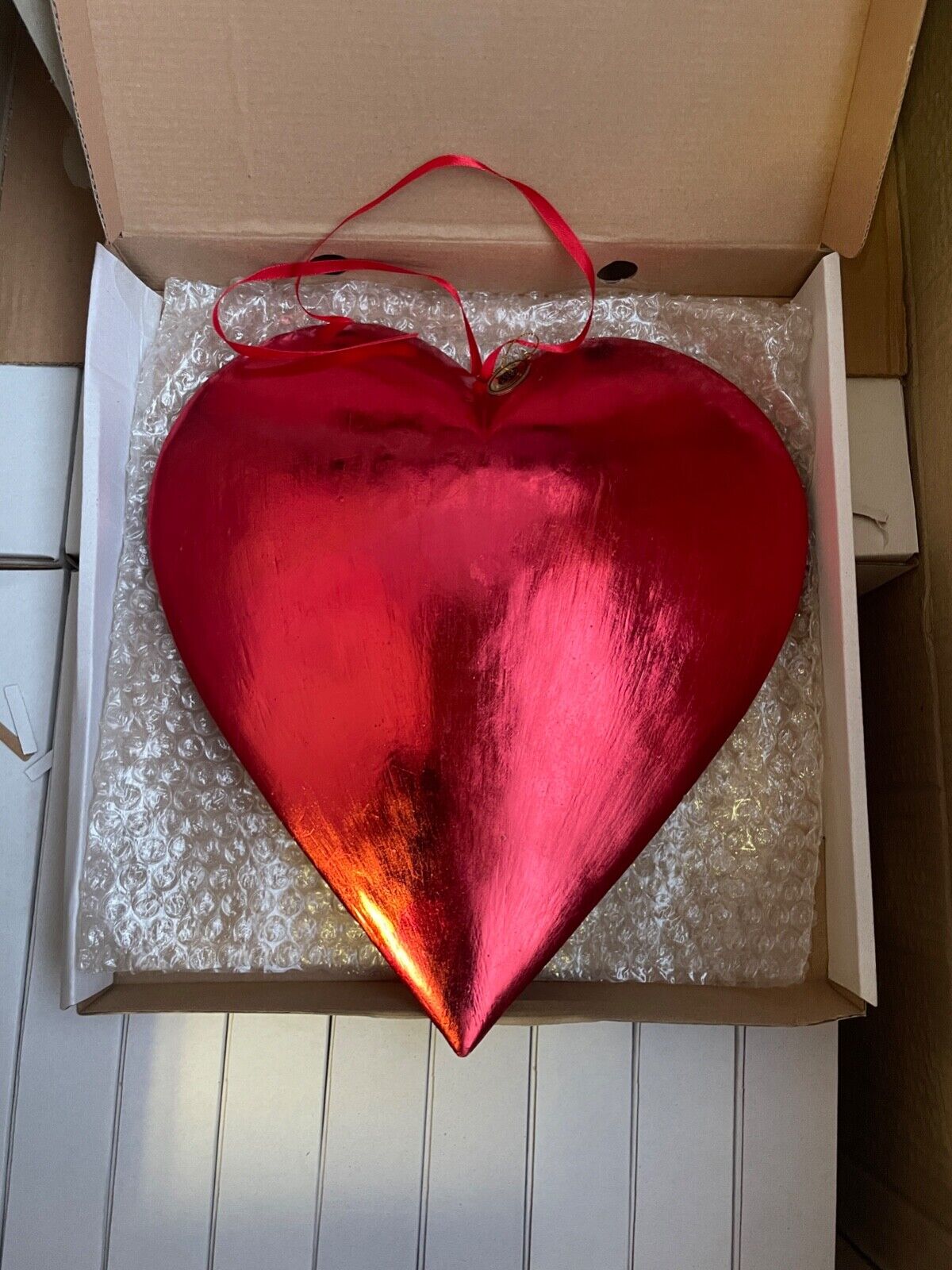 POSH GRAFFITI BEAUTIFUL WOOD LARGE RED HEART 12" DECORATION VALENTINES