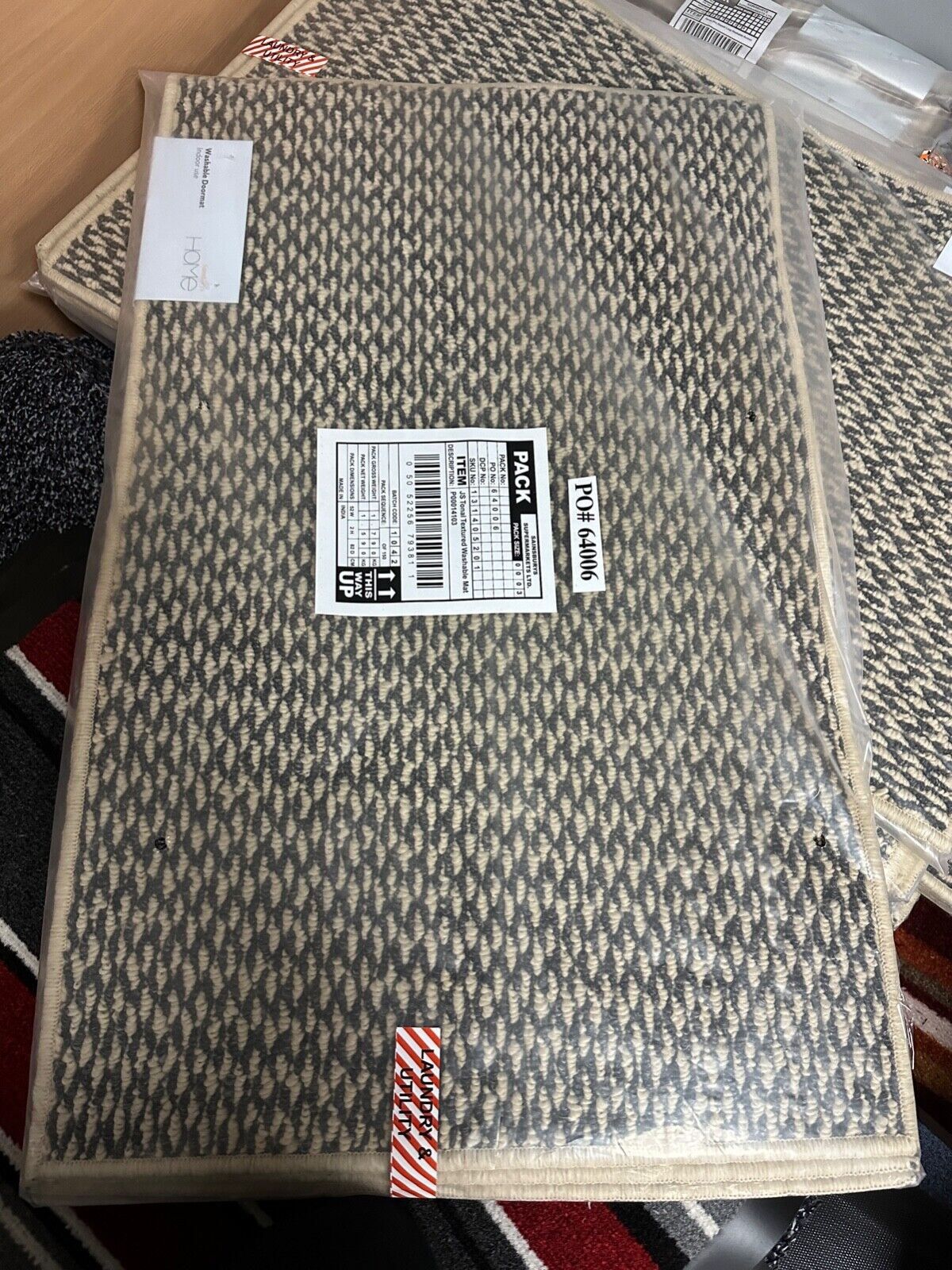 3 X SAINSBURYS MACHINE WASHABLE ANTI SLIP DOOR MAT 52 X 82 CM GEOMETRIC BEIGE