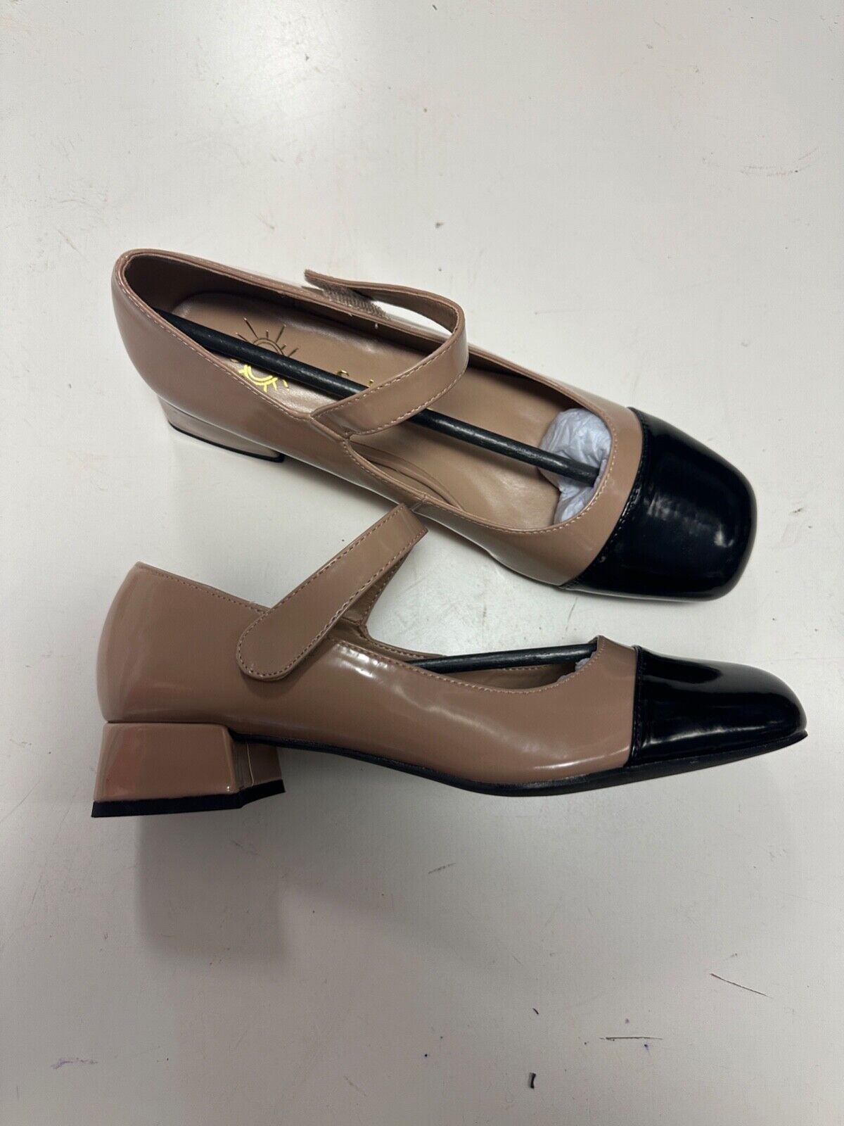 SHEIN WOMEN'S SMALL HEELED SHOES NUDE CREAM BEIGE BLACK TOE NEW- SIZE 6