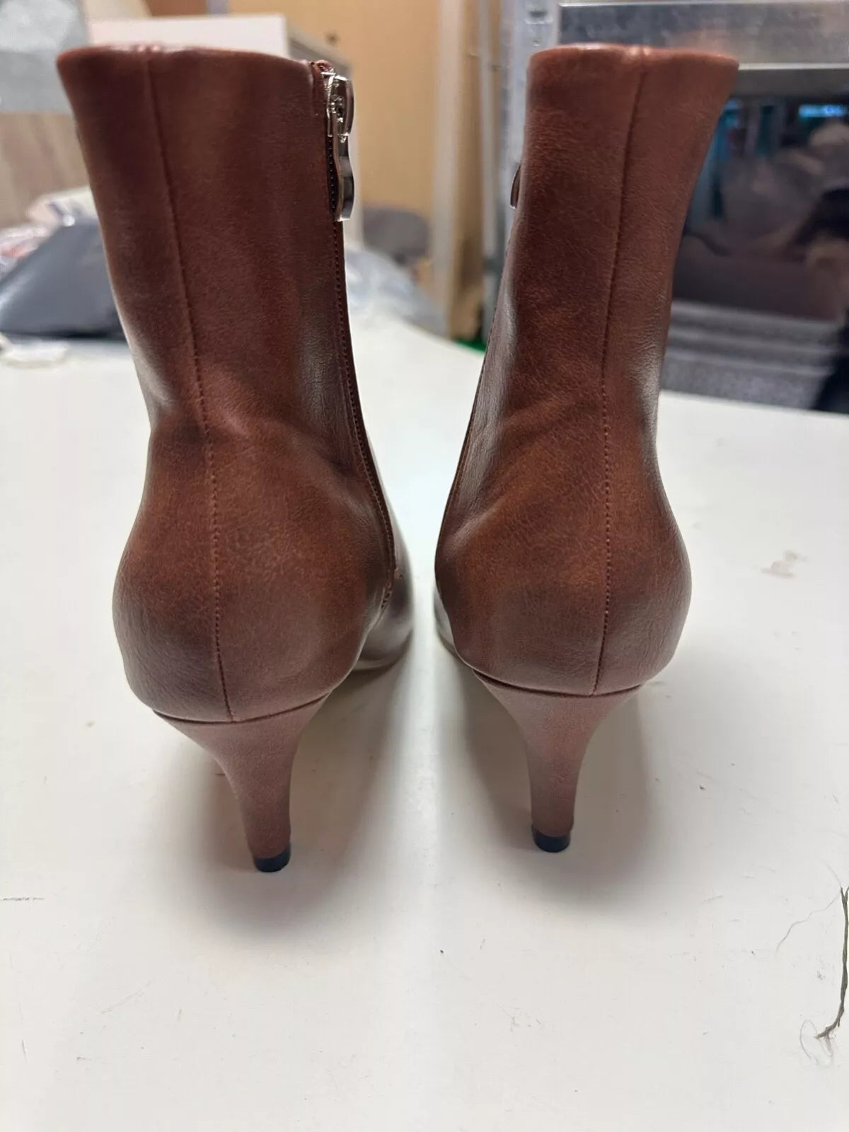 BROWN FAUX LEATHER ANKLE BOOTS WOMENS SIZE 6 BROWN ZIPPER 3 " HEEL BOOTIE NEW