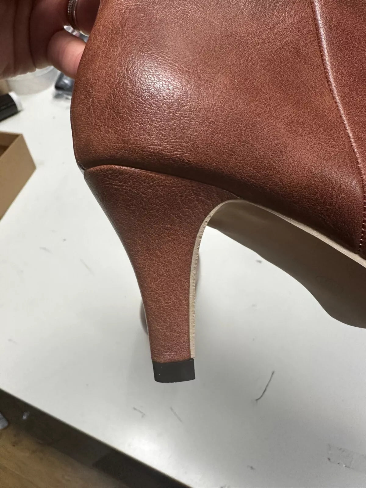 BROWN FAUX LEATHER ANKLE BOOTS WOMENS SIZE 6 BROWN ZIPPER 3 " HEEL BOOTIE NEW