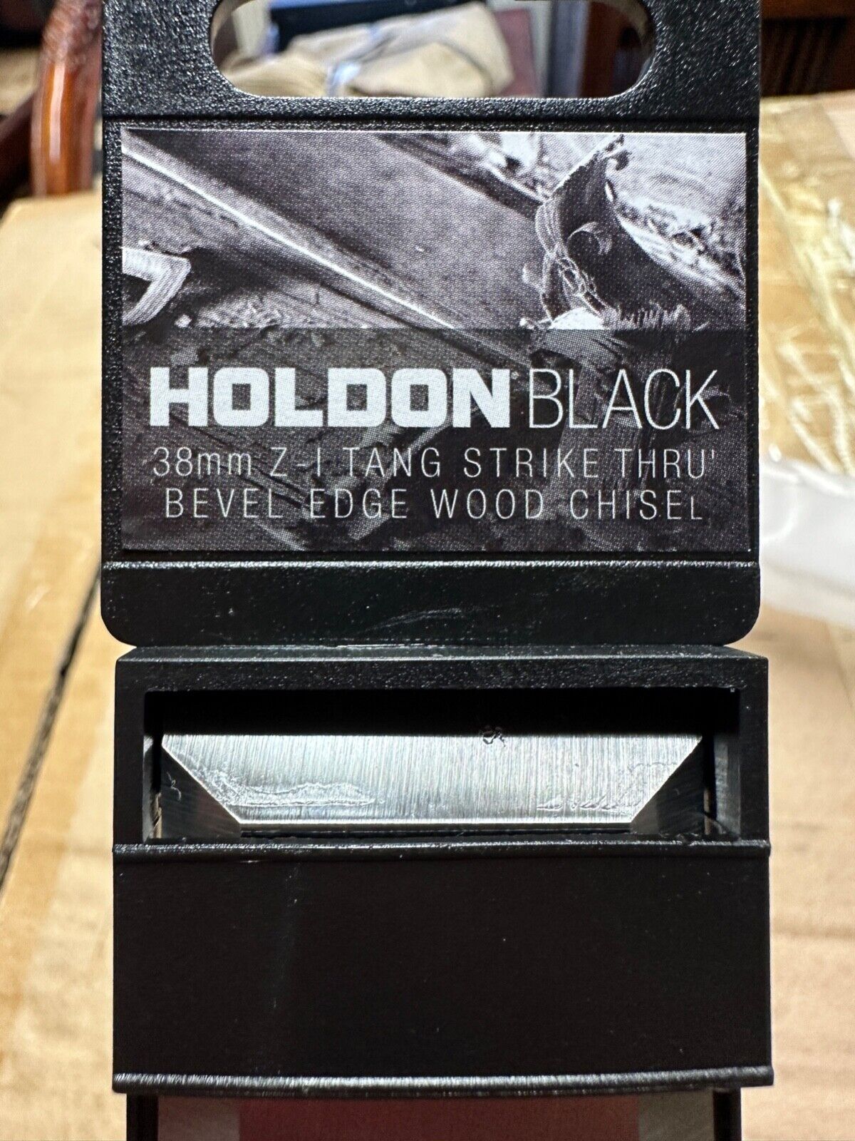 4 X WOOD CHISEL SET HOLDEN BLACK THRU'TANG 38MM TOOL JOINERY CARPENTRY BRAND NEW