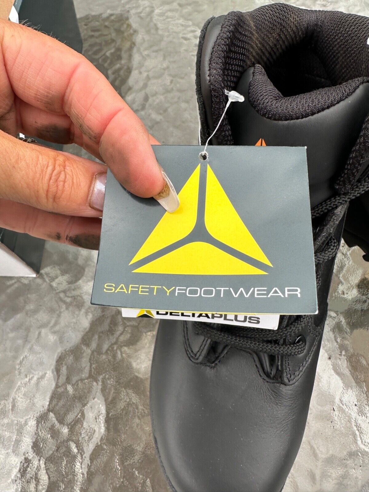 DELTAPLUS SAFETY WORK BOOTS STEEL TOE CAP LEATHER WATER RESISTANT SIZE 4
