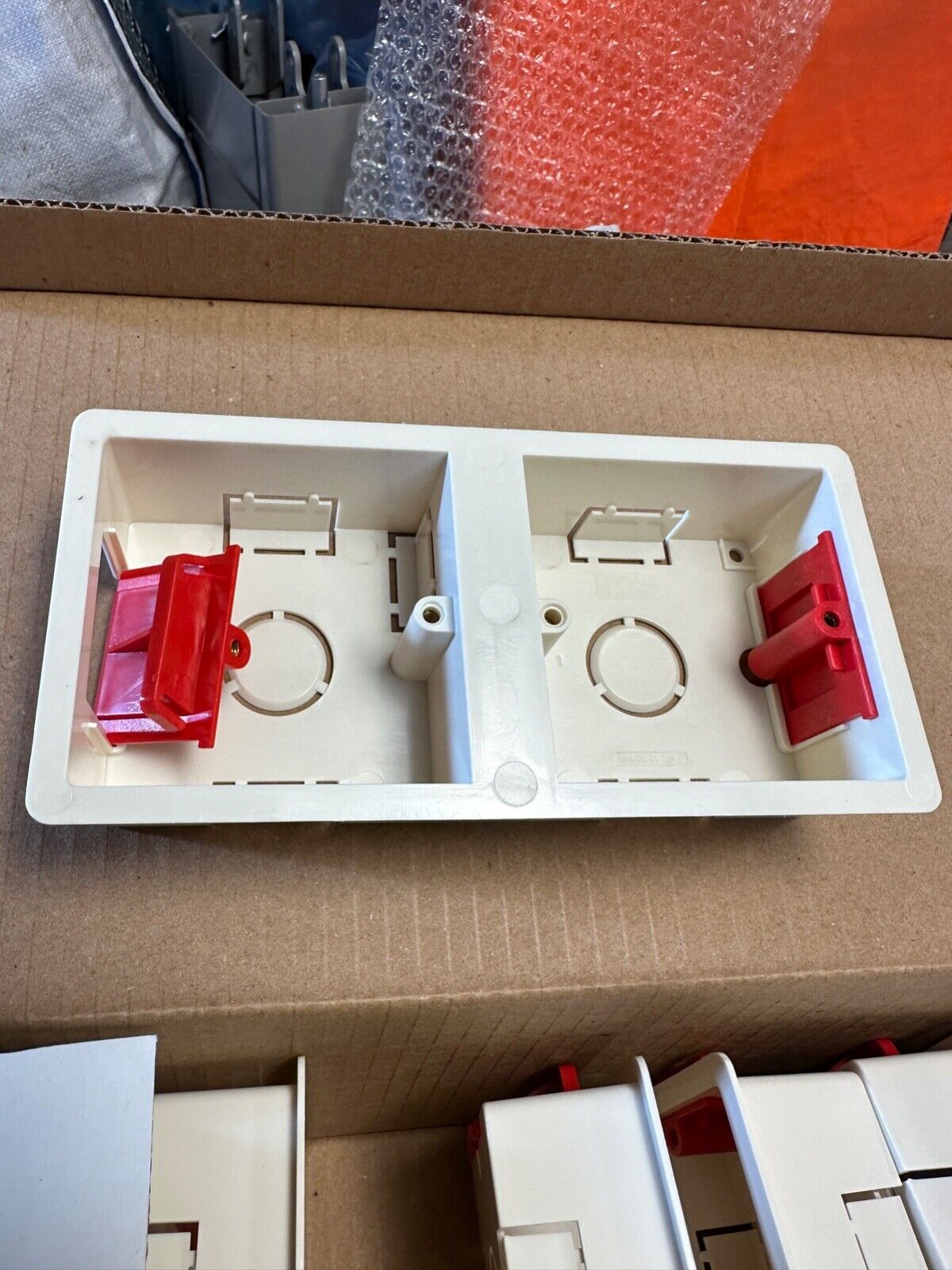 REXTON 2 GANG DRY LINING BOXES X 10 ADJUSTABLE LUGS FOR PLASTERBOARD WALLS