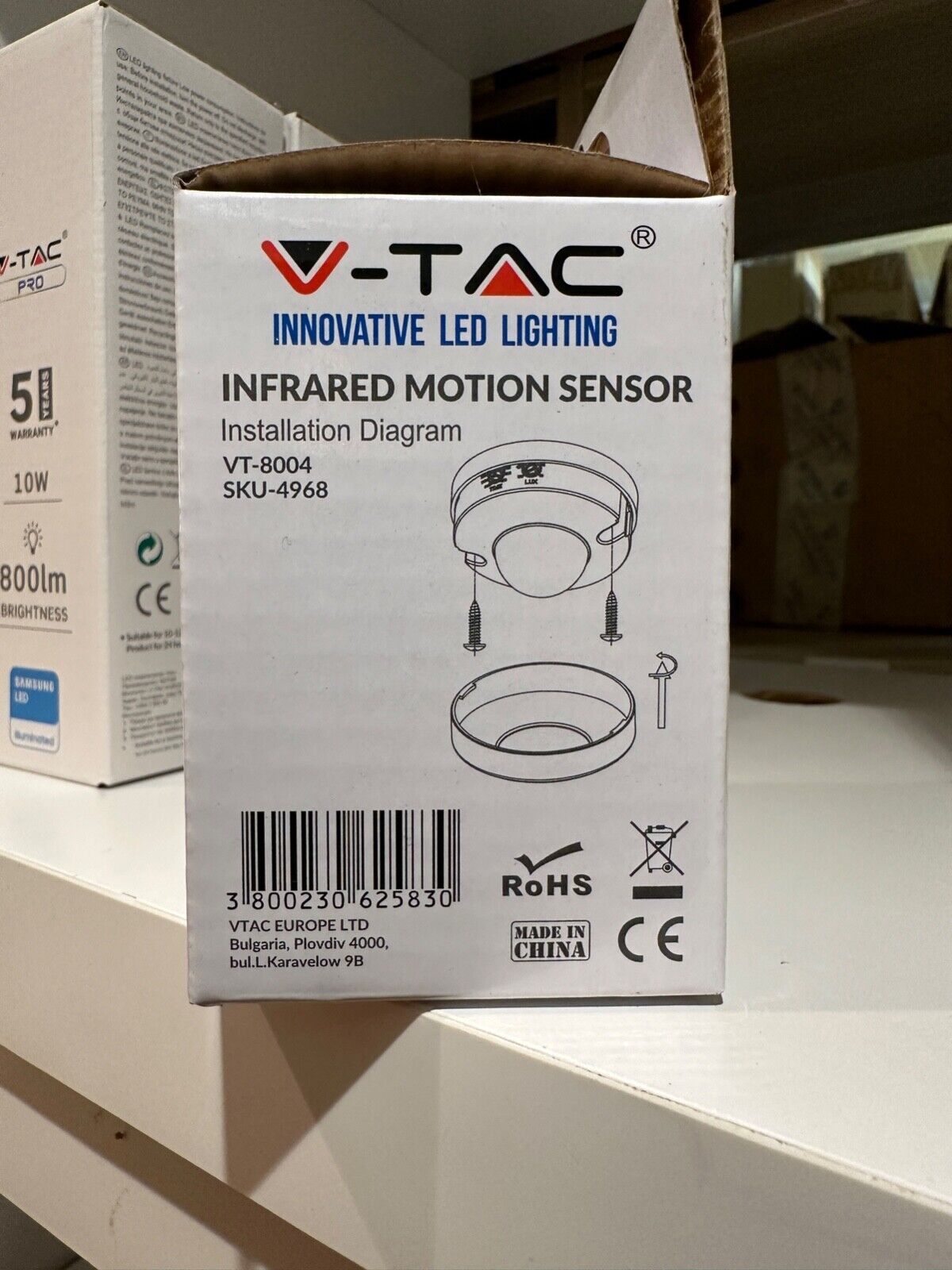 V-TAC VT8004 PIR INFRARED MOTION SENSOR CEILING MOUNTED WHITE BODY MAX:300W LED