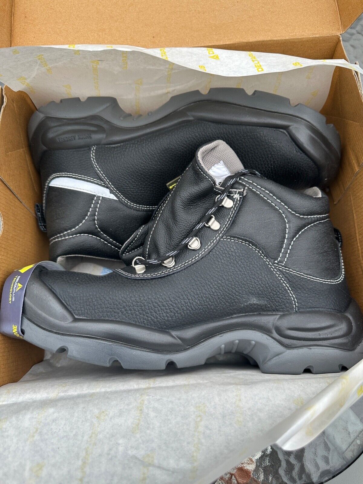 DELTAPLUS SAFETY WORK BOOT X LARGE STEEL TOE CAP LEATHER WATER RESISTANT SIZE 13