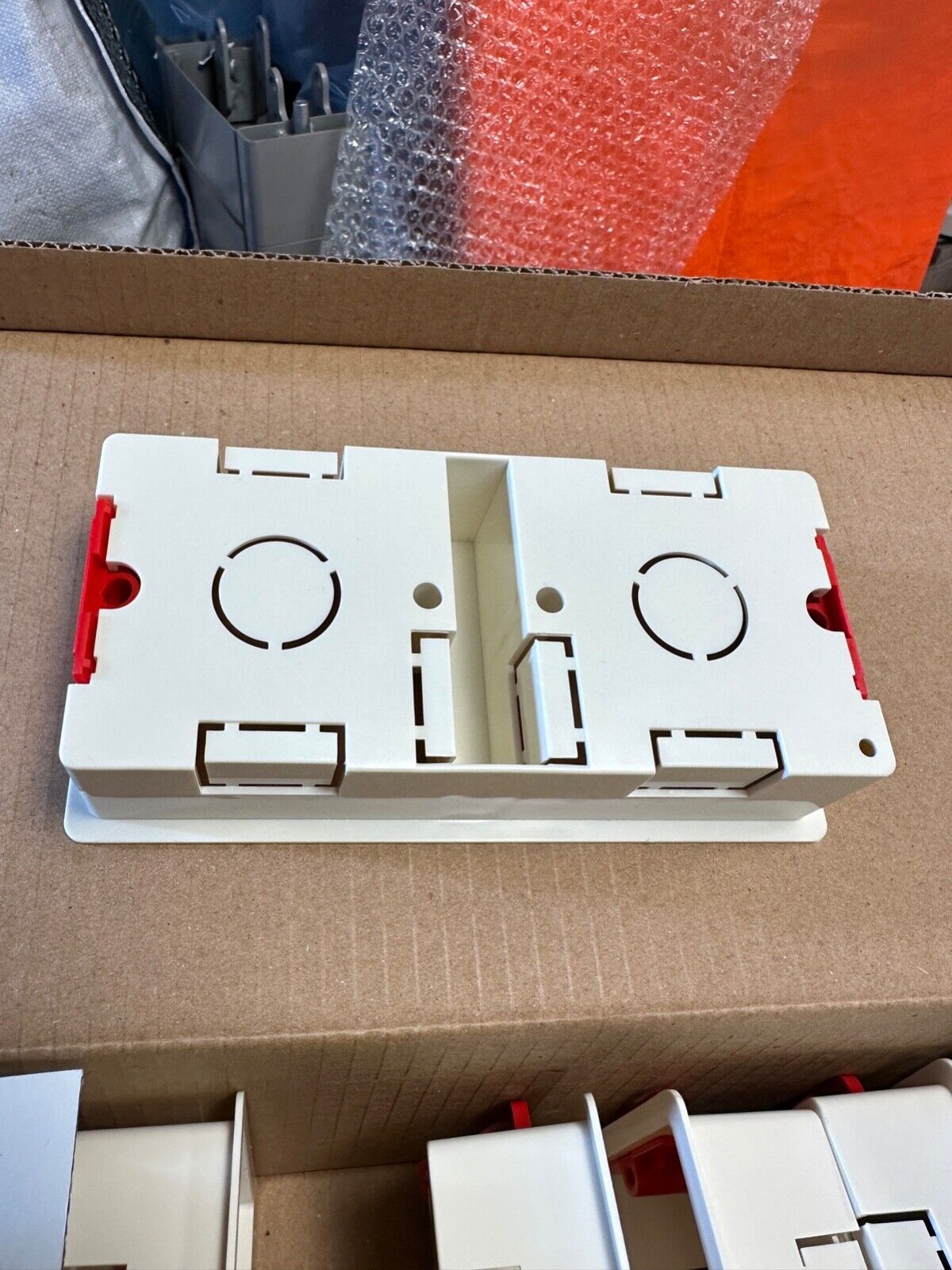 REXTON 2 GANG DRY LINING BOXES X 10 ADJUSTABLE LUGS FOR PLASTERBOARD WALLS