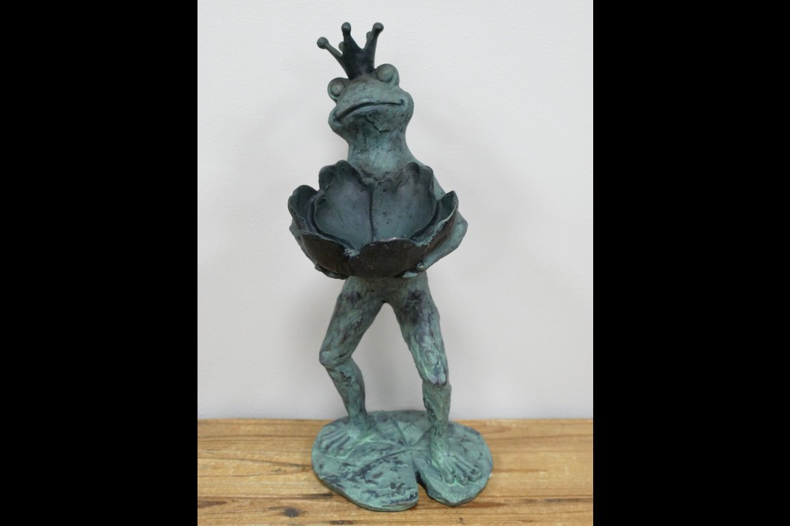 Standing Frog Bird Feeder