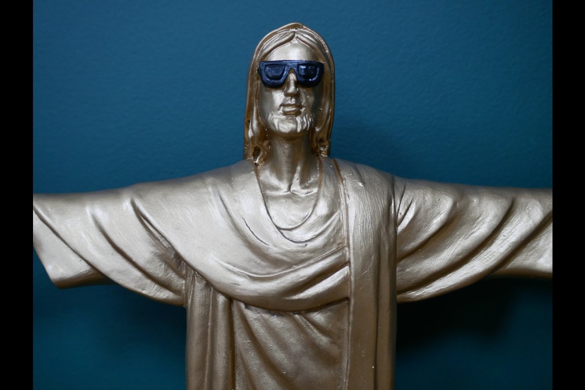 Cool Redeemer - Gold