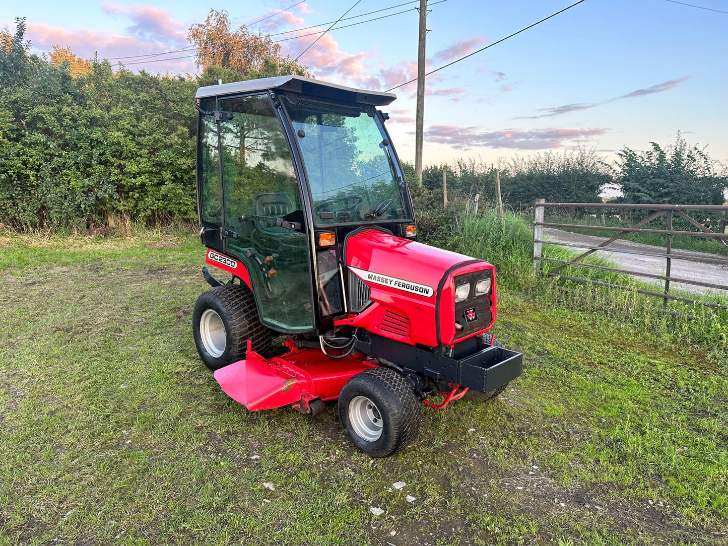 2009 MASSEY FERGUSON GC2300 23HP 4WD COMPACT TRACTOR