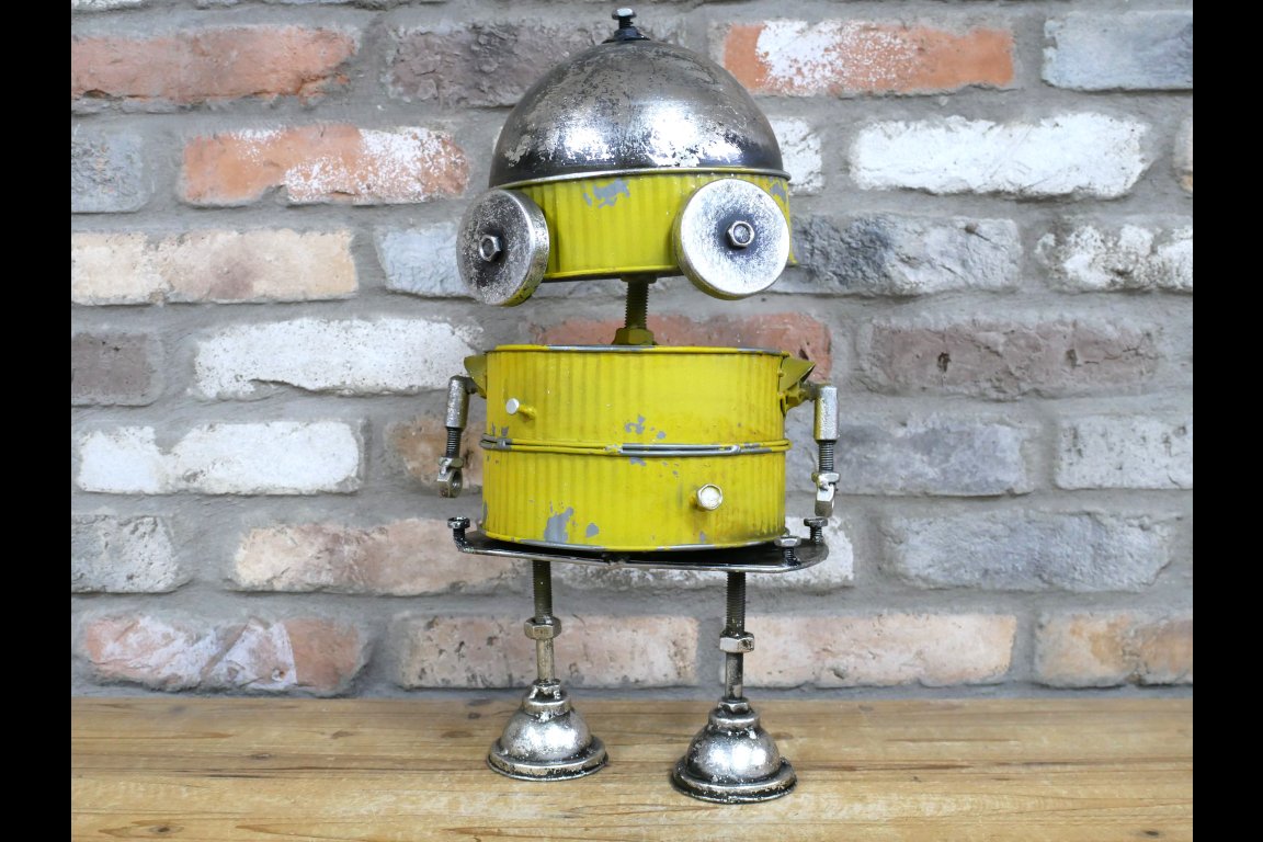 Yellow Robot