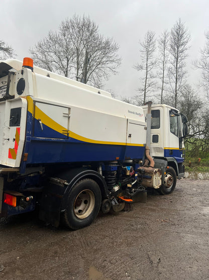 IVECO SCARAB MERLIN ROAD SWEEPER LORRY