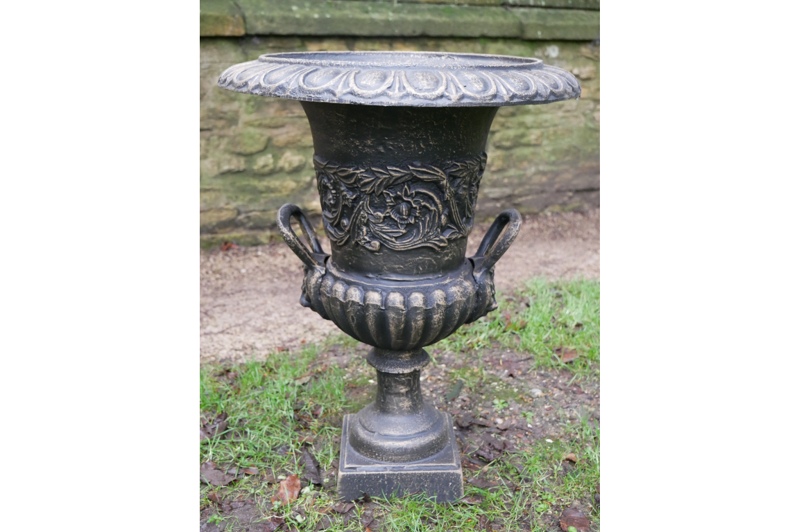 C14 Urn No Base B/Z Finish