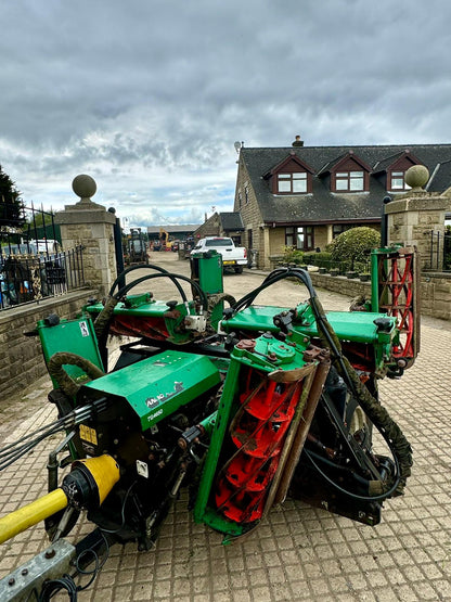 2010 DEUTZ FAHR 100 TRACTOR WITH RANSOMES 7 GANG LAWN MOWER 100 HP TRACTOR