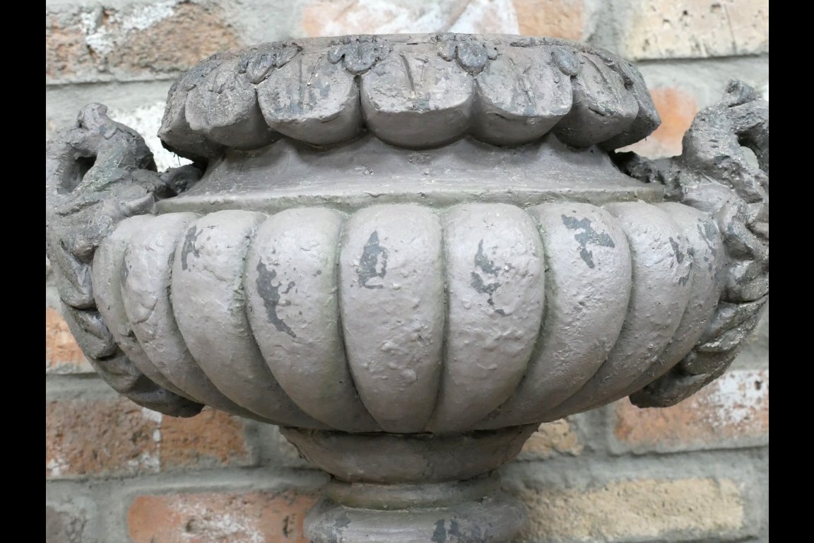 Urn