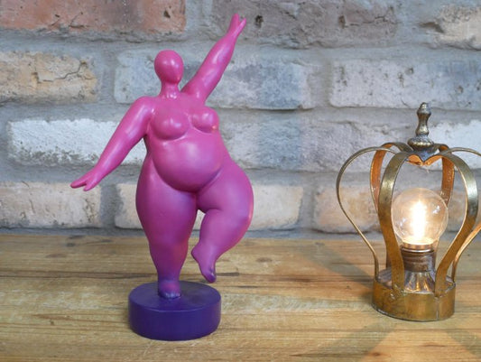 Dancing Lady