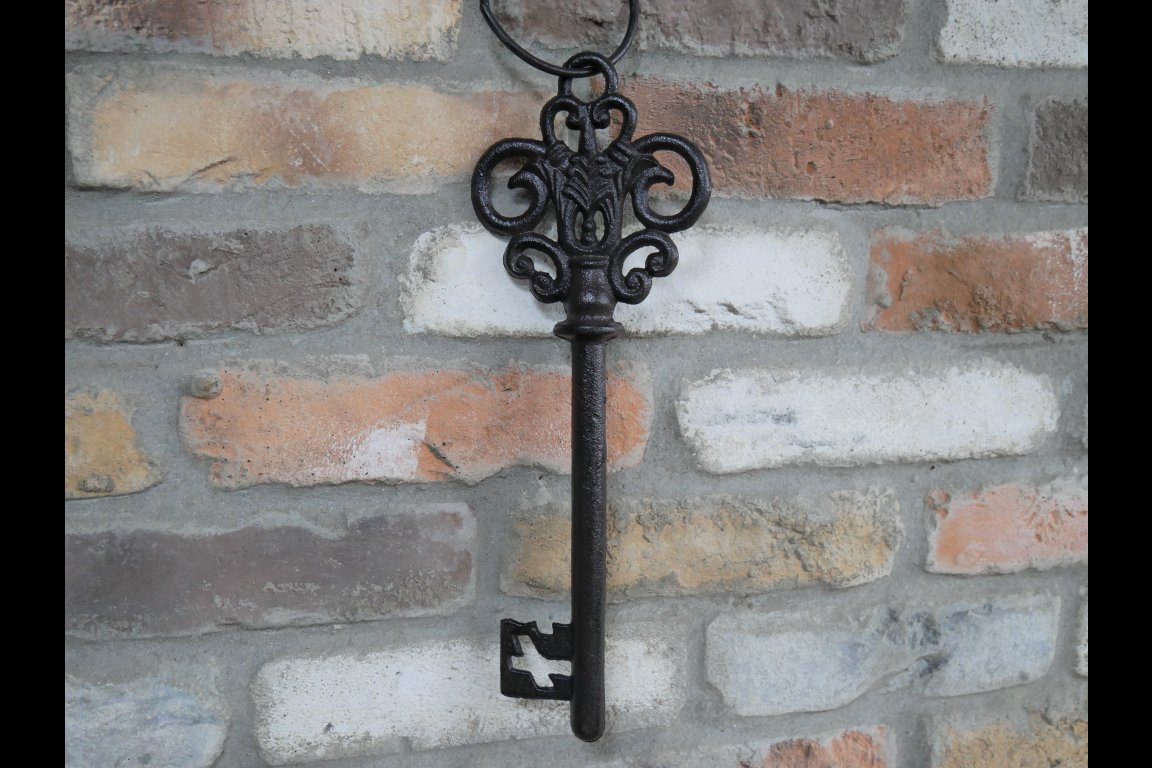 Giant Key