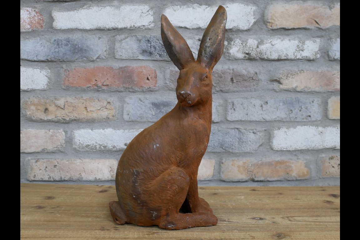 Cast Iron Rusty Rabbit