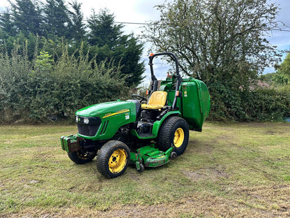 2013 JOHN DEERE 2720 27HP TRACTOR WITH 62” MID MOUNTED DECK AND REAR HIGH TIP COLLECTOR