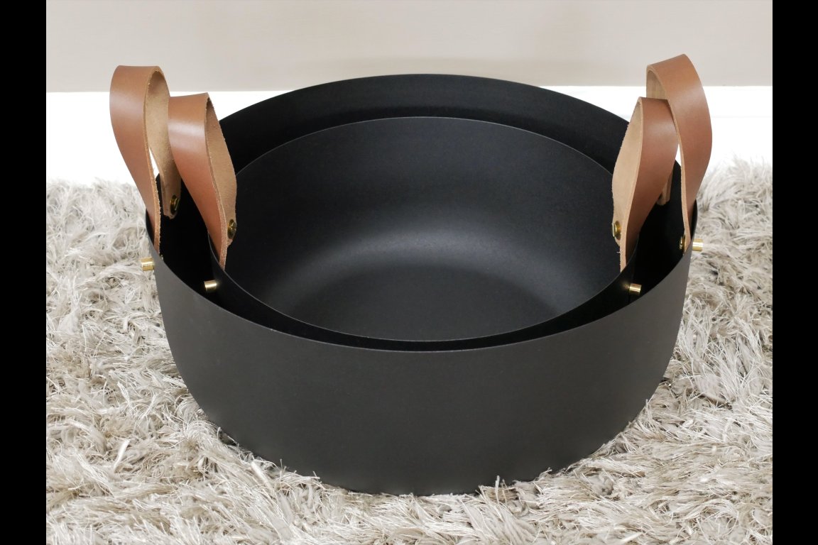 Set Of 2 Bowls / Planters