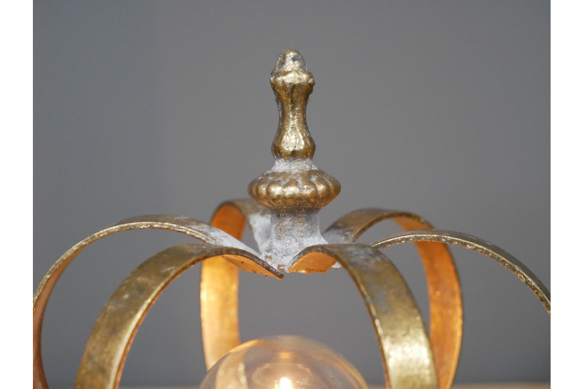 Crown Light