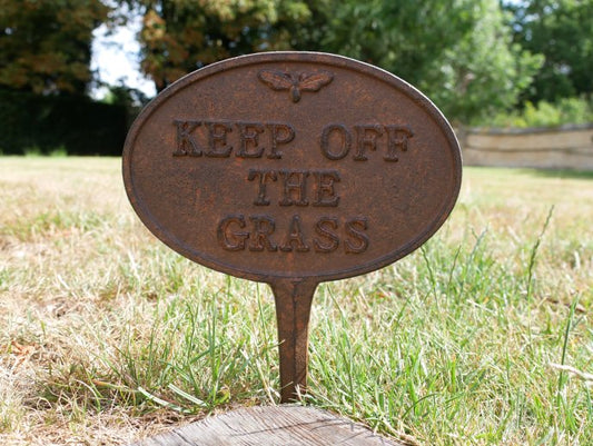 Keep Of The Grass Stake