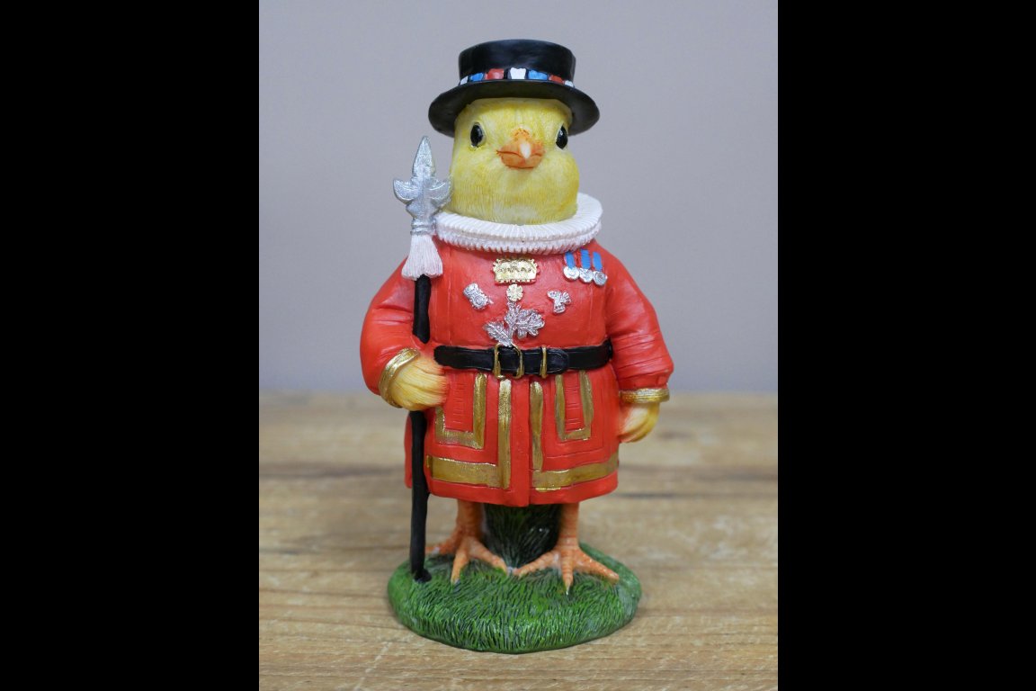 King & Queen Chick Guard