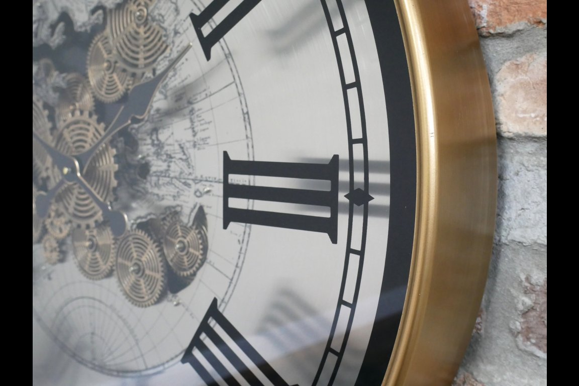 Clock With Cogs