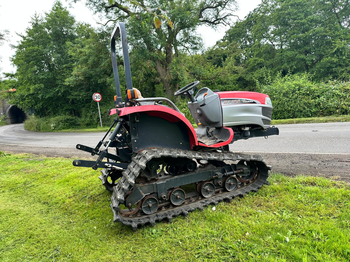 YANMAR CT122 22HP COMPACT TRACKED CRAWLER TRACTOR